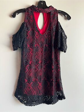 Black Red Lace Cold Shoulder Tunic Top Small Keyhole Gothic Romantic Y2K